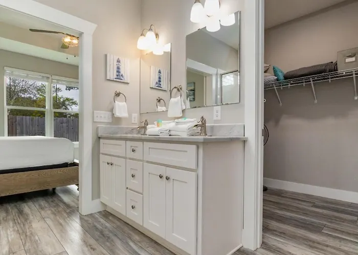 Sea Glass Paradise Pet-friendly 5 Mins From Pensacola